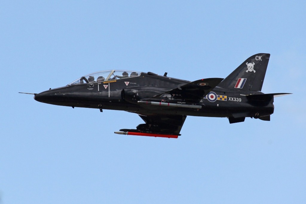 BAe Hawk der No. 100 Sq aus Leeming, zu erkennen am Totenkopf.