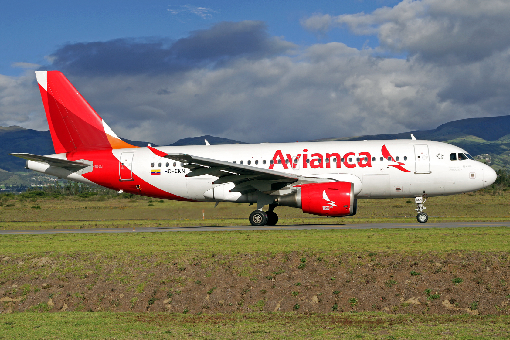 Avianca Ecuador Airbus A319-112 HC-CKN