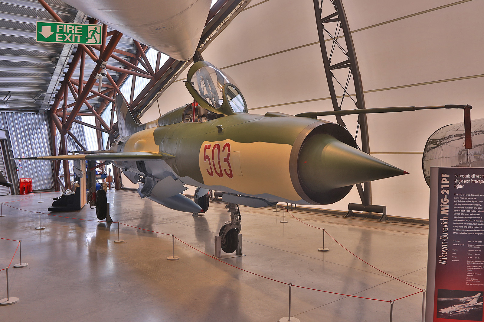 MiG-21PF der ungarischen Luftstreitkräfte. Sie war letzte Version, bei der das Cockpit nach vorne aufgeklappt wurde.