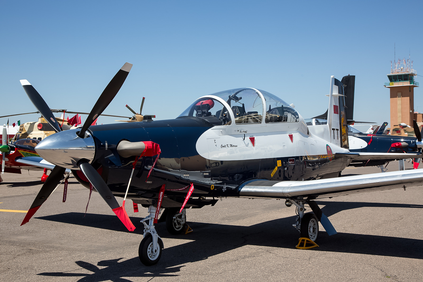 Die T-6G Texan, dient als Schulflugzeug in der Basisausbildung.