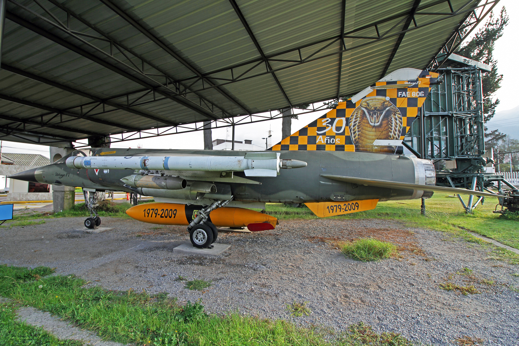 Fuerza Aérea Ecuatoriana Dassault Mirage F.1JA FAE-806 - Lackiert in der "30 Jahre - 1979-2009" Sonderbemalung. Die 'FAE806' war eine von zwei FAE Mirages, die im Luftkampf gegen peruanische Su-22 am 10 February 1995 teilgenommen hat. Sie wurde an diesem 