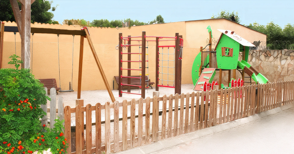 Vistes al parc infantil
