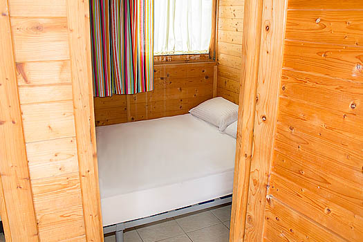 Habitación cama de matrimonio