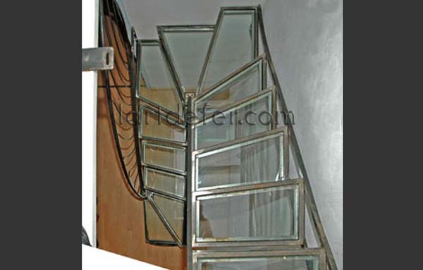 Escalier fer et verre