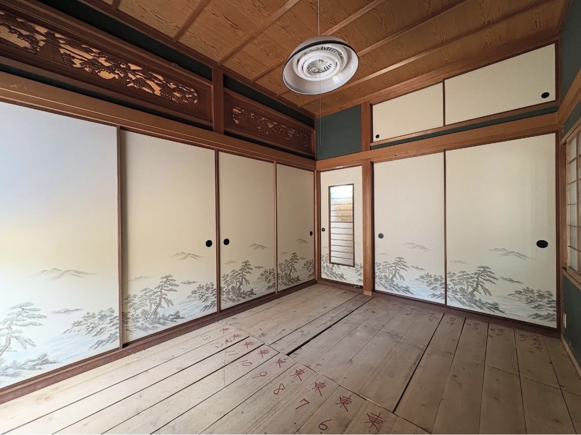 津市リフォーム中物件ふすま障子納品