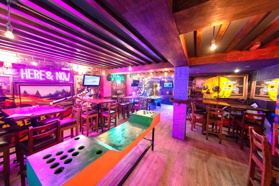 Piso 2 SPORTS BAR (50 pax)