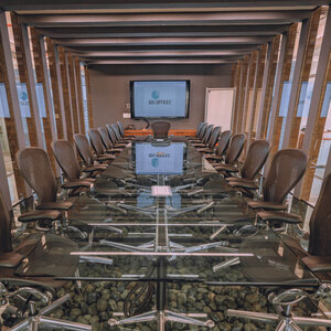 BOARD ROOM (20 personas)