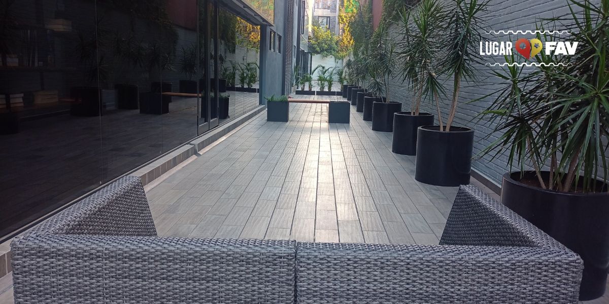 Terraza (391 m2 / 150 pax)