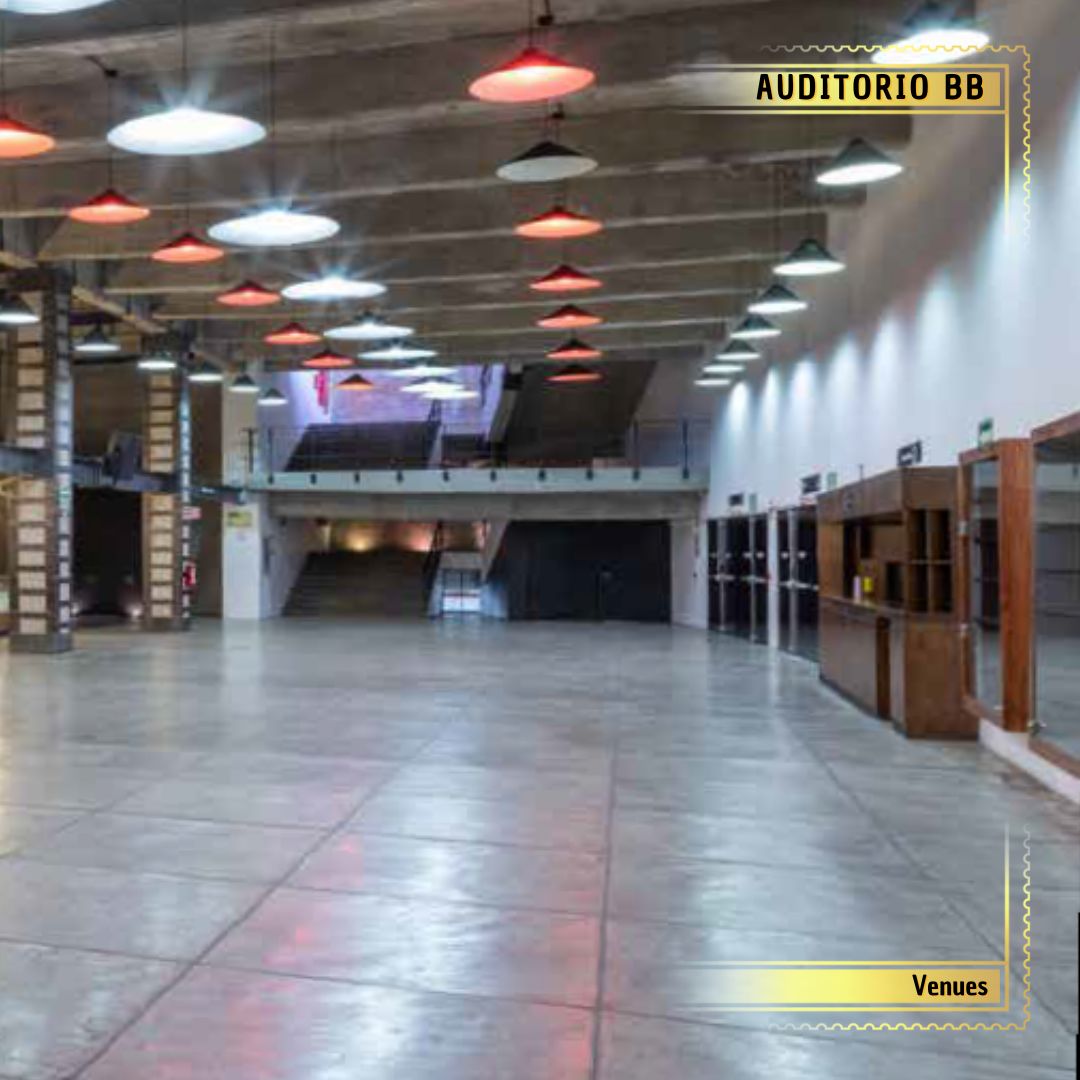 Lobby (2 barras, baños, guardaropa)