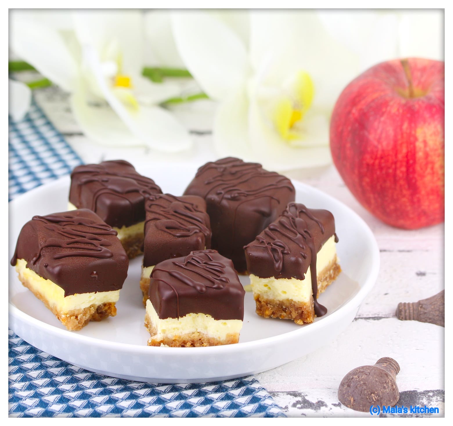 Cheesecake-Apple-Bites