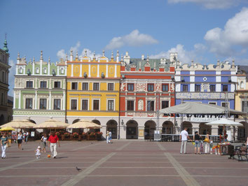 Zamosc-Coloured-Houses-Buildings-Poland