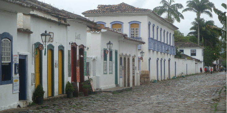 Paraty-Brazil-Colonial-Buildings-Mine-Silver-Streetlife