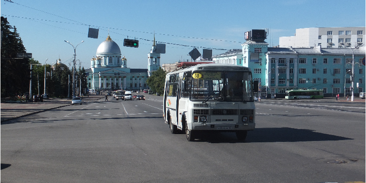 Kursk-Streetlife-Dome-Church-Bus-Russia