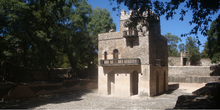 Gondor-Camelot-Ethiopia-Castle-Palace-Royal-Empire-Fasiladas-Selassie-Bath