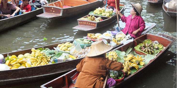 Damnoun-Saduak-Floating-Market-Bangkok-Boat-Fruit-Thailand