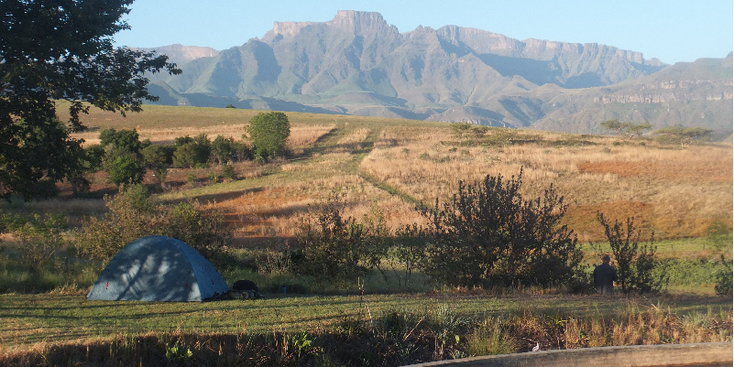 Drakensbergen-National-Park-Dragon-Mountains-South-Africa-Inkosana-Lodge-Camping-Tent