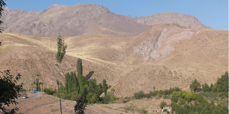 Gazor-Khan-Iran-Mountains-Fog-Castle-Assasins