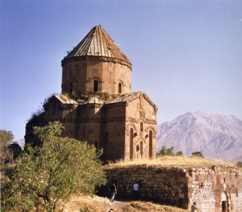 Van-Monastery-Church-Island-Palace-Lake-Armenian-Turkey