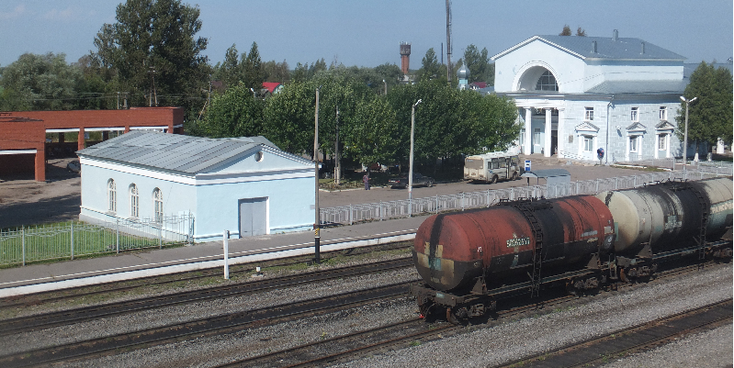 Staraja-Roessa-Trainstation-Train-Wagon-Russia