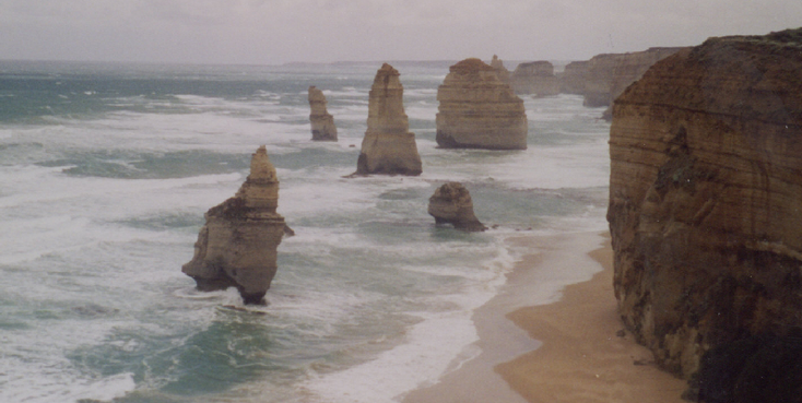 Great-ocean-road-Australia-adelaide-melbourne-twelve-apostles-rockformation-southcoast