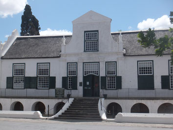 Graaff-Reinet-Dutch-Colonial-Architecture-South-Africa
