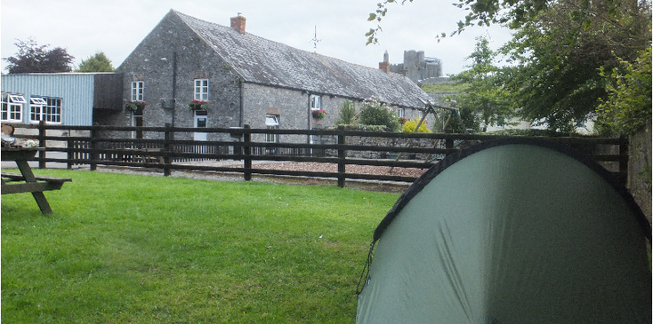 Cashel-Ireland-Republic-Ruin-Kings-Rocks-Monastery-Lodge