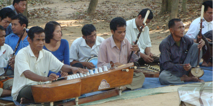 Cambodia-Music-Instrument-Players-Drum-Guitar