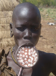 Omo-Valley-Ethiopia-Mursi-Hamar-Ashtray