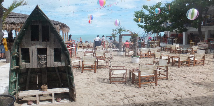 Varna-nesebar-Bulgarije-strand-club-zwarte-zee