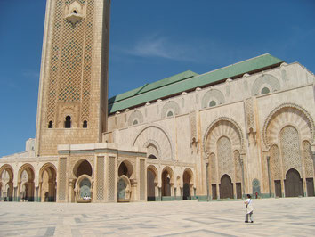 Casablanca-Mosque-Hassan-Morocco-Minaret