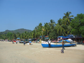 Palolem-Goa-India-Palmtrees-Sun-Beach-Portugese-Boat