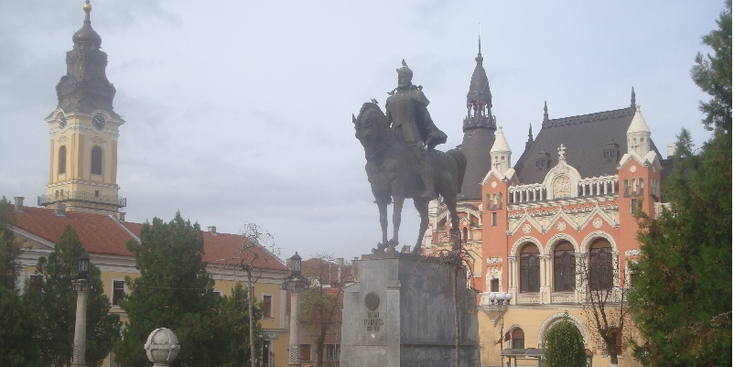 Timisoara-Romania-Statue-Church-Coloured-Houses