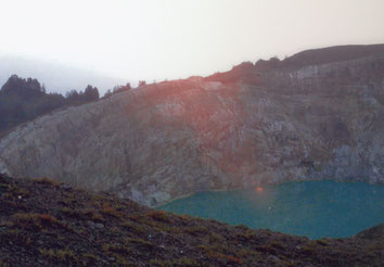 Kelimutu-Colored-Lakes-Indonesia-Flores