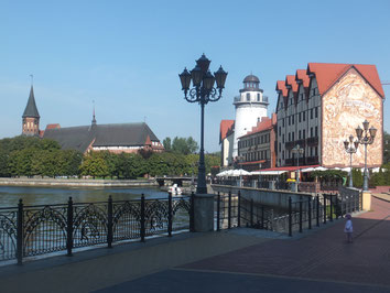 Kalininagrad-Russia-Koningsberg-Harbour-Cathedral-Red