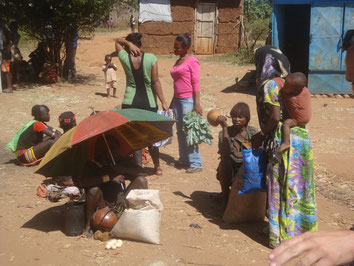 Omo-Valley-Jinka-Ethiopia-Tribe-Mursi-Ari-Market