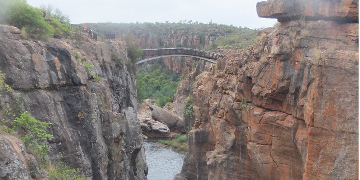 Bourke's-Luck-Potholes-Blyde-River-Canyon-National-Park-Bridge-South-Africa