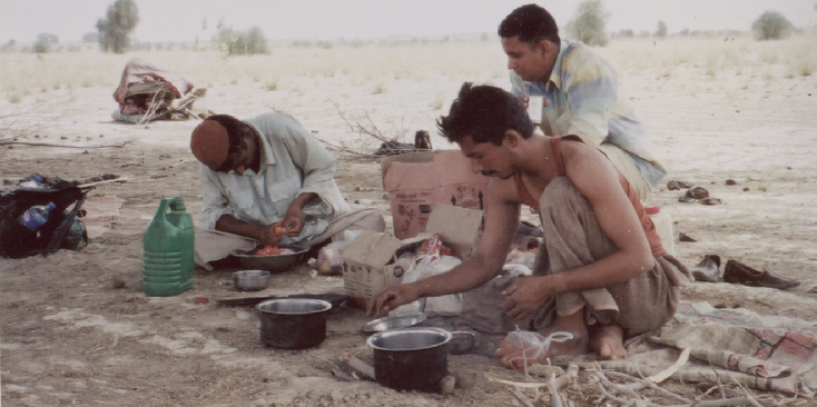Sam-Dunes-Thar-woestijn-thee-zetten-Jaisalmer-India