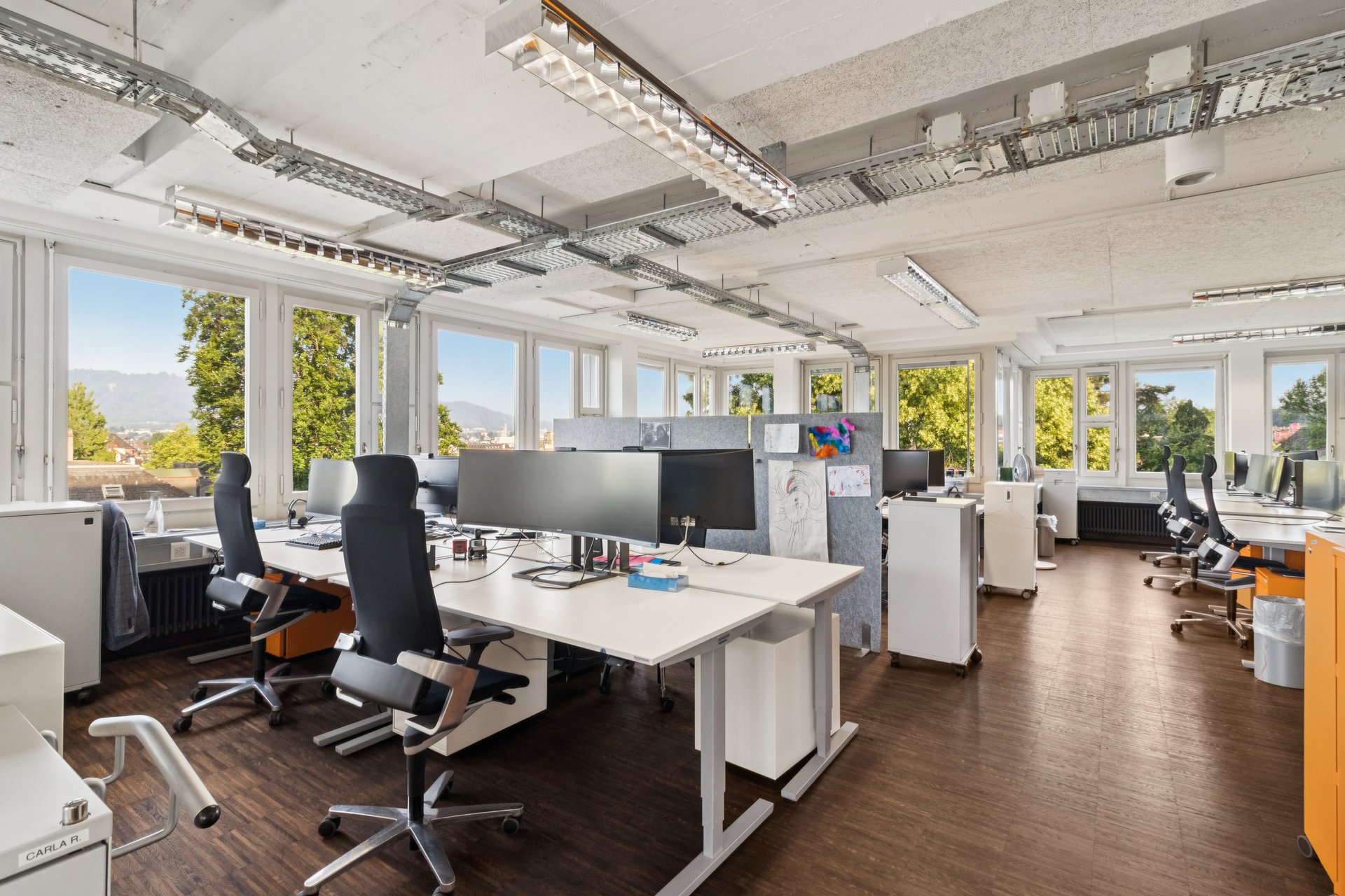 Mittleres Büro