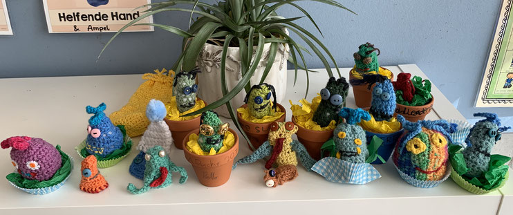 Häkelmonster der Klasse 4a