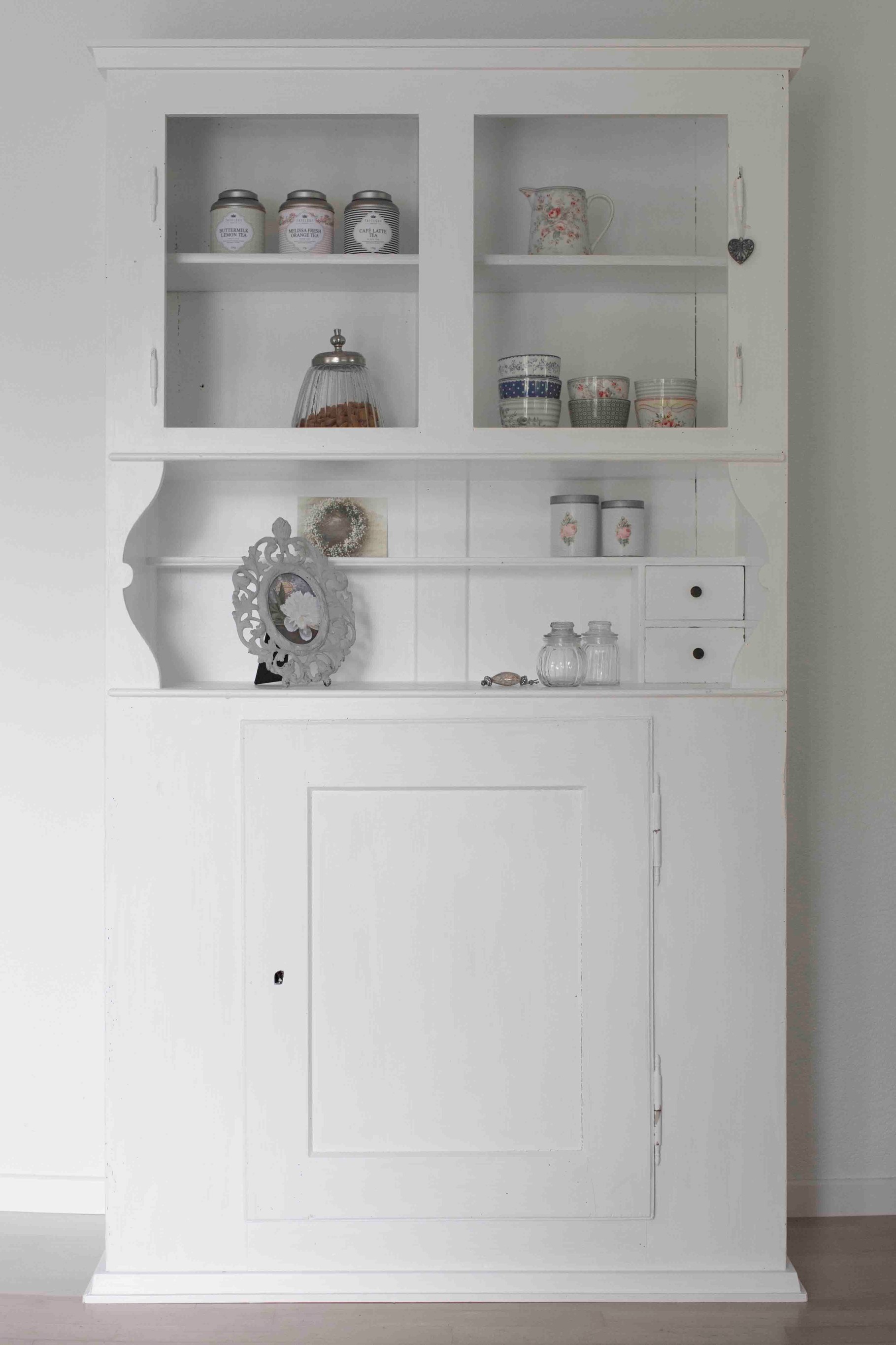 Schrank Streichen Mit Mobelfarbe Painting The Past Shabby Chic