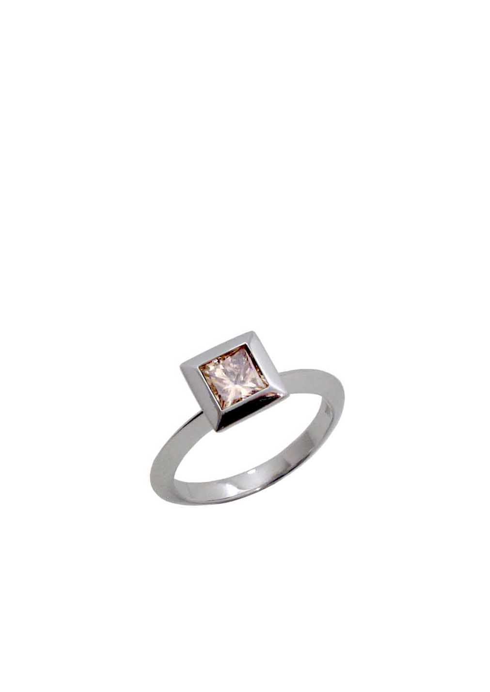 Diamantring mit champagner farbigem Diamant im Prinzessschliff, 1,04 carat, 4.250 Euro
