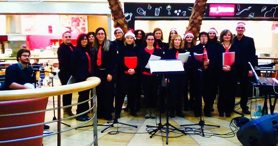 13 dicembre 2015: concerto degli auguri al centro commerciale "La Favorita" di Mantova