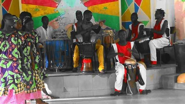 Group traditionel dance MAMY, HANN