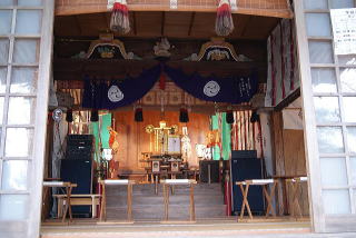 米子八幡神社・拝殿内部