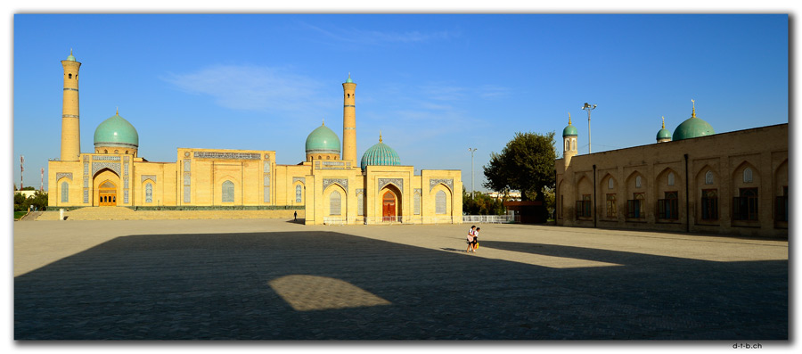 UZ0172.Tashkent.Khast Imom Square