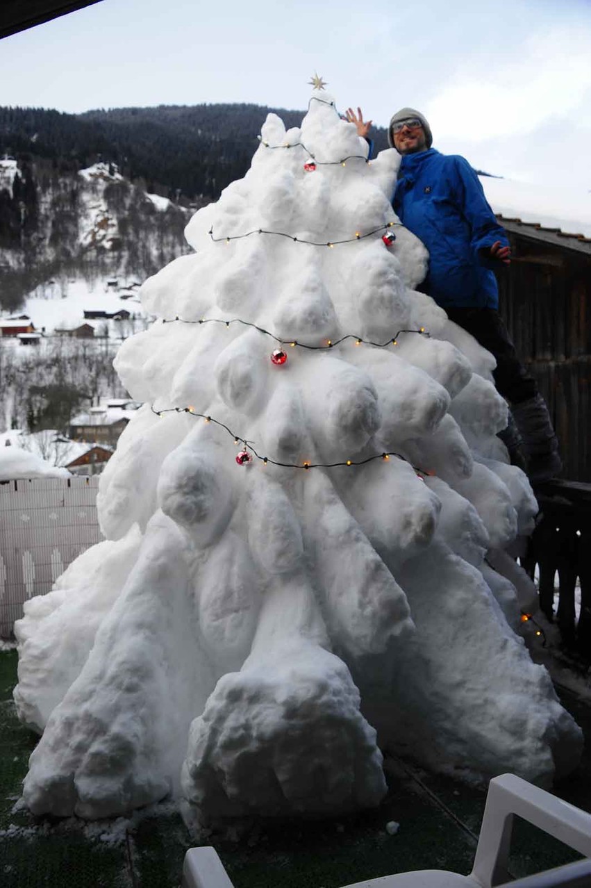 Tanne aus Schnee 2012/13 / Christmas tree of snow 2012/13