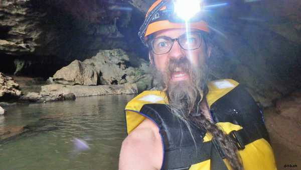 Vietnam. Tra Ang Cave