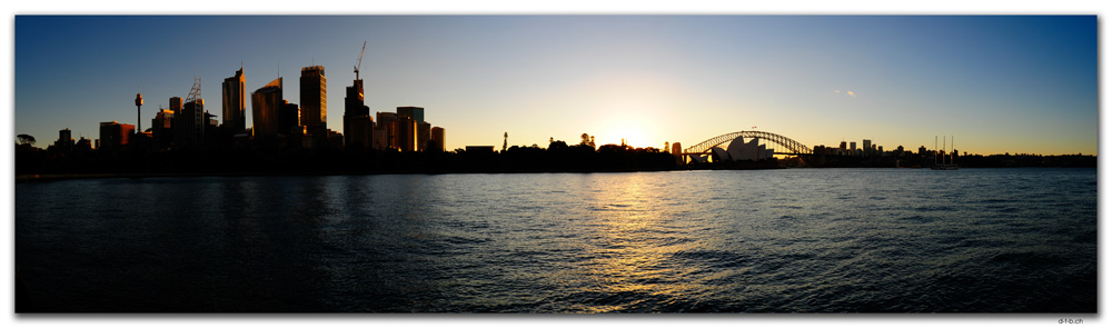 AU1631.Sydney.Opera House & Harbour Bridge