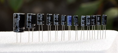 Capacitor Electrolítico, Electronica, Electronico, Guatemala, ElectronicaSMD, capacitador, capacitores, capacitor, condensador,