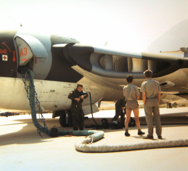 This nice shot was sent by Member Steve Chapman some time back.  It captures the atmosphere with Flight and Servicing crews turning round a Victor at Palermo in the 1980s. Cool air elephant trunk, as usual in the door, not on the connection. 